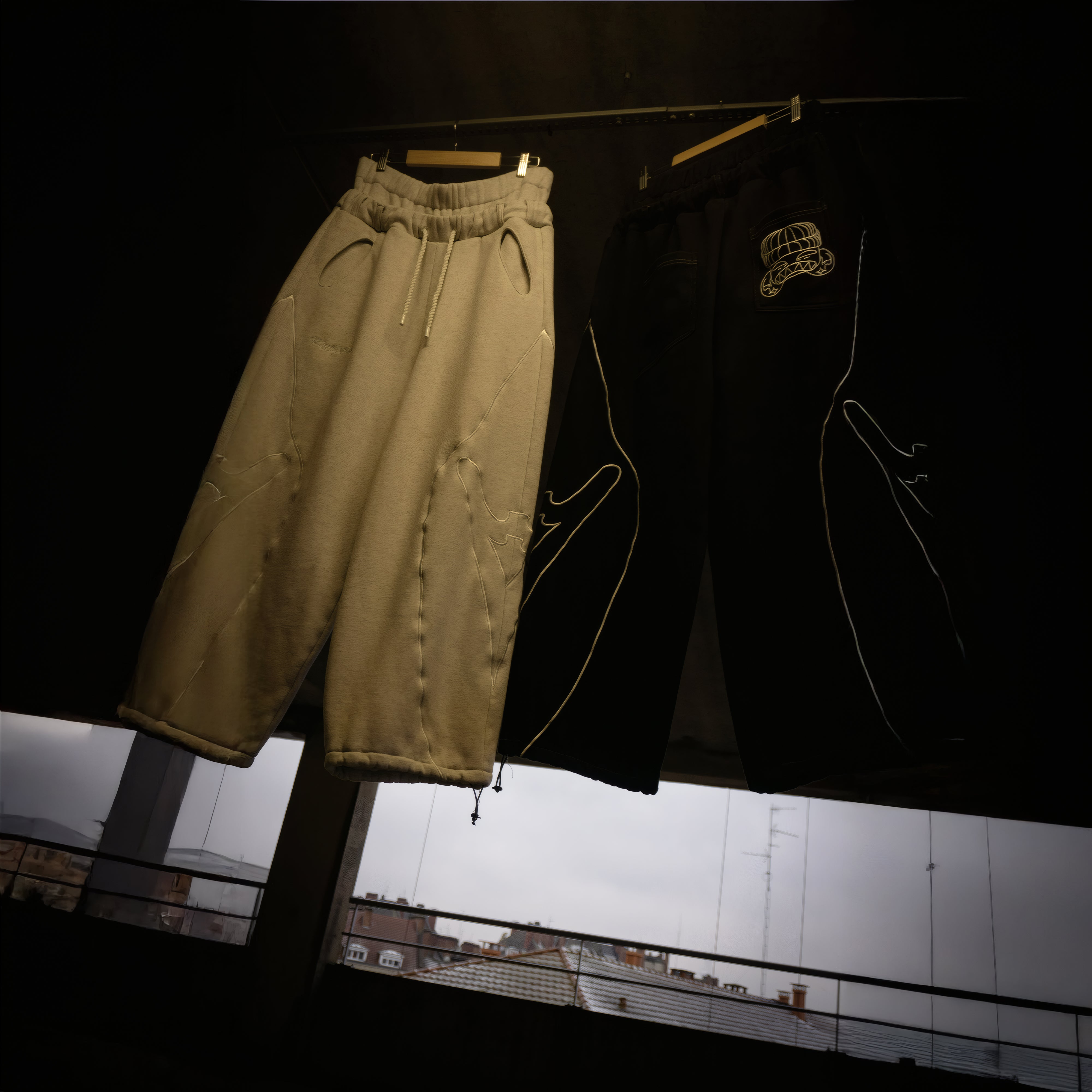 DOUBLE WAIST JOGGERS